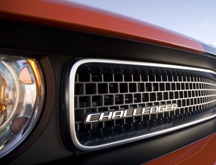 Teasers del Dodge Challenger SRT8