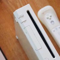 Nintendo Wii ocultaba una función que casi ningún jugador aprovechó: su control tenía una memory card integrada en su interior  