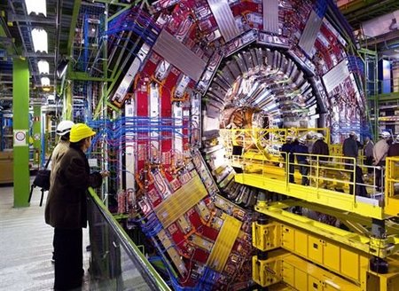 El LHC podría descubrir un universo paralelo en 2011