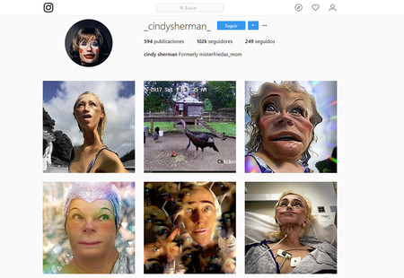 Cindy Sherman, la reina de los selfies de los años 70 y 80, hace pública su cuenta de Instagram