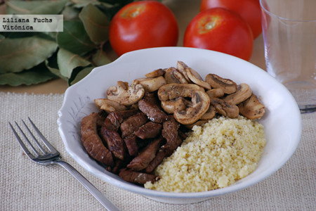 Ternera salteada con champiñones al balsámico. Receta saludable