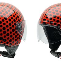 Si te van los cascos jet, NZI te da 36 posibilidades distintas para elegir el tuyo con su modelo Zeta 