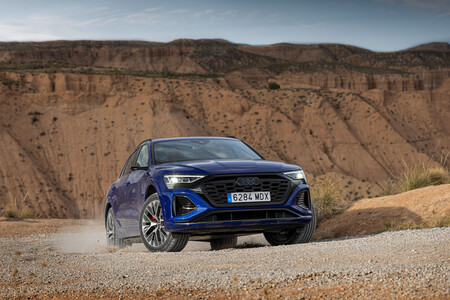 Audi Q8 E Tron 056