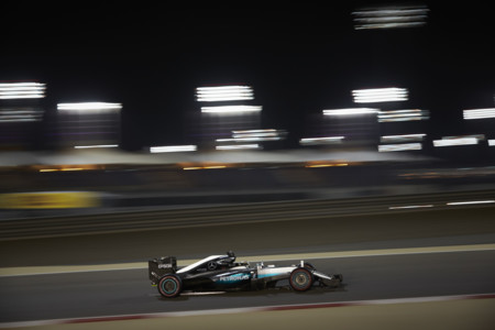 Hamilton aparece a la hora de la verdad y se adjudica una nueva pole en Baréin