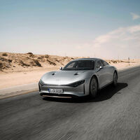 Mercedes no cree en las baterías gigantes: su secreto para una buena autonomía es pulverizar todos los récords de consumo