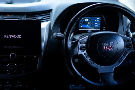 Nissan Navara R