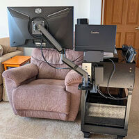 Un usuario crea un soporte para PC que cree que no interesará a nadie, pero otros señalan que su idea es mejor de lo que cree