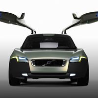 Del Volvo YCC a los colores del Mazda MX-5 RF: así son las mujeres que hay detrás de los coches que quieres