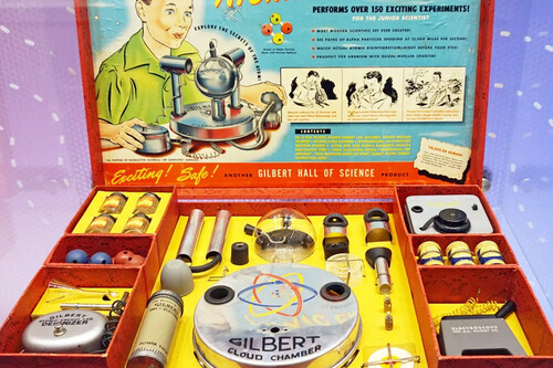 El regalo de Navidad más peligroso jamás creado cuesta ahora 12.000 dólares: un juguete en forma de laboratorio educativo digno de Fallout 
