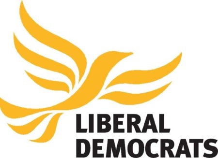 El Partido Liberal británico vota contra la ley antidescargas pactada por laboristas y conservadores