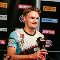 Chaz Davies cuelga el casco: se bajará de su Ducati Panigale V4 R a final de año para no volver a correr en moto 