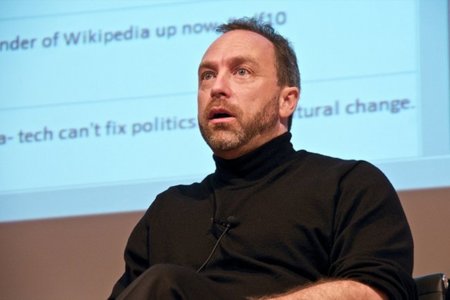 Jimmy Wales: "Internet acabará con Hollywood y a nadie la va a importar"