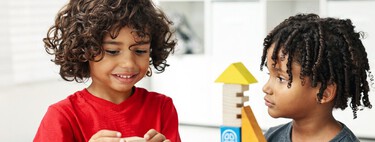 Esqueça a ideia de que todos os filhos são iguais, porque a ciência acaba de revelar porque os irmãos mais velhos são biologicamente mais inteligentes