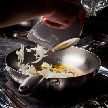 Esta sartén está al nivel de las Tramontina, es más asequible, pero igualmente versátil y resistente