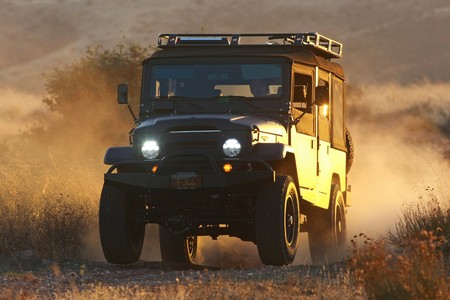 Toyota Land Cruiser 4