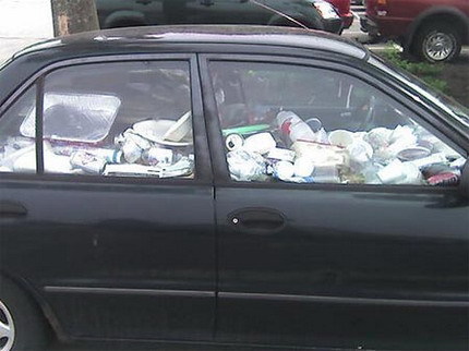 Interior coche sucio