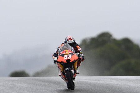 Deniz Öncü logra su segunda pole de Moto3 en una nefasta clasificación de Sergio García bajo la lluvia