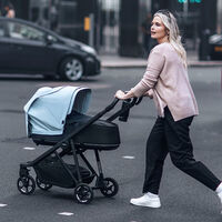 Thule lanza una capota que purifica el aire, pensada para el carrito de bebé en ciudades muy contaminadas