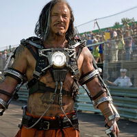 Fue estrella de Iron Man 2 y Sin City, ahora está a solo un paso del desahucio. Mickey Rourke pide ayuda a sus fans para evitarlo