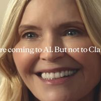 Anthropic ha ridiculizado a OpenAI en sus anuncios por un motivo: nos dirigimos a una IA a dos velocidades