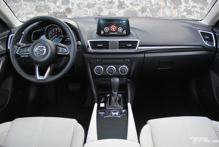 Mazda3 2017 4