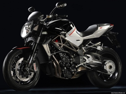 MV Agusta Brutale 1090RR y 990RR
