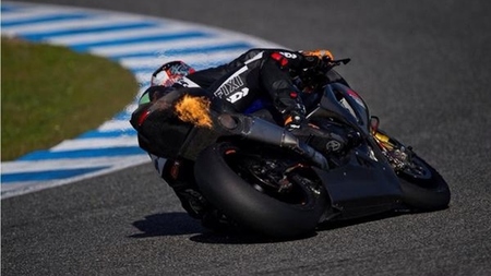 Marco Melandri ha sido el más rápido en unos test de Superbikes marcados por la lluvia en Jerez
