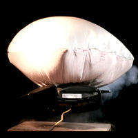 Video: El impresionante estallido de un 'airbag' en cámara lenta (y todo lo que sucede dentro)