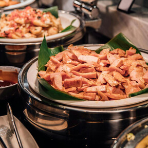 Gordofobia en el bufé libre: el dueño hostiga a un cliente porque “había comido demasiada carne” 