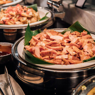 Gordofobia en el bufé libre: el dueño hostiga a un cliente porque “había comido demasiada carne” 