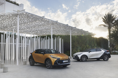 Toyota C-HR 2023 Prueba Contacto 16