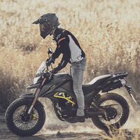 La MITT TK 125 se renueva con aires más trail: una moto sin carnet con 10 CV, por 2.695 euros