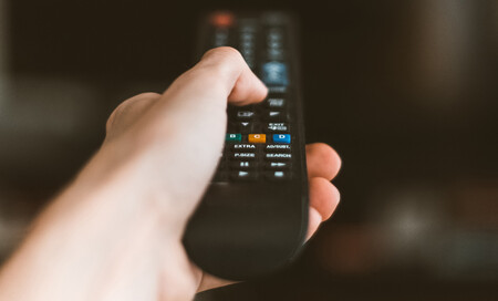 El año empieza con nuevos canales y otros que desaparecen: así está cambiando la oferta televisiva de los grandes operadores