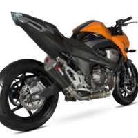 Más potencia y menos peso para Kawasaki Z800e, con los nuevos escapes Scorpion Serket