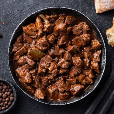 Ni aguja, ni falda, ni rabillo: este es el corte de ternera perfecto para cocinar en la olla express 