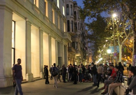 Llegada de stock y apertura a las ocho de la mañana: todo preparado para el lanzamiento de los iPad Air en España