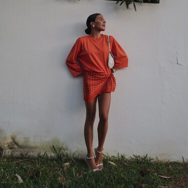 Cinco básicos de Zara tendencia este otoño que estilizan, suman altura y arrasarán entre las mujeres bajitas 