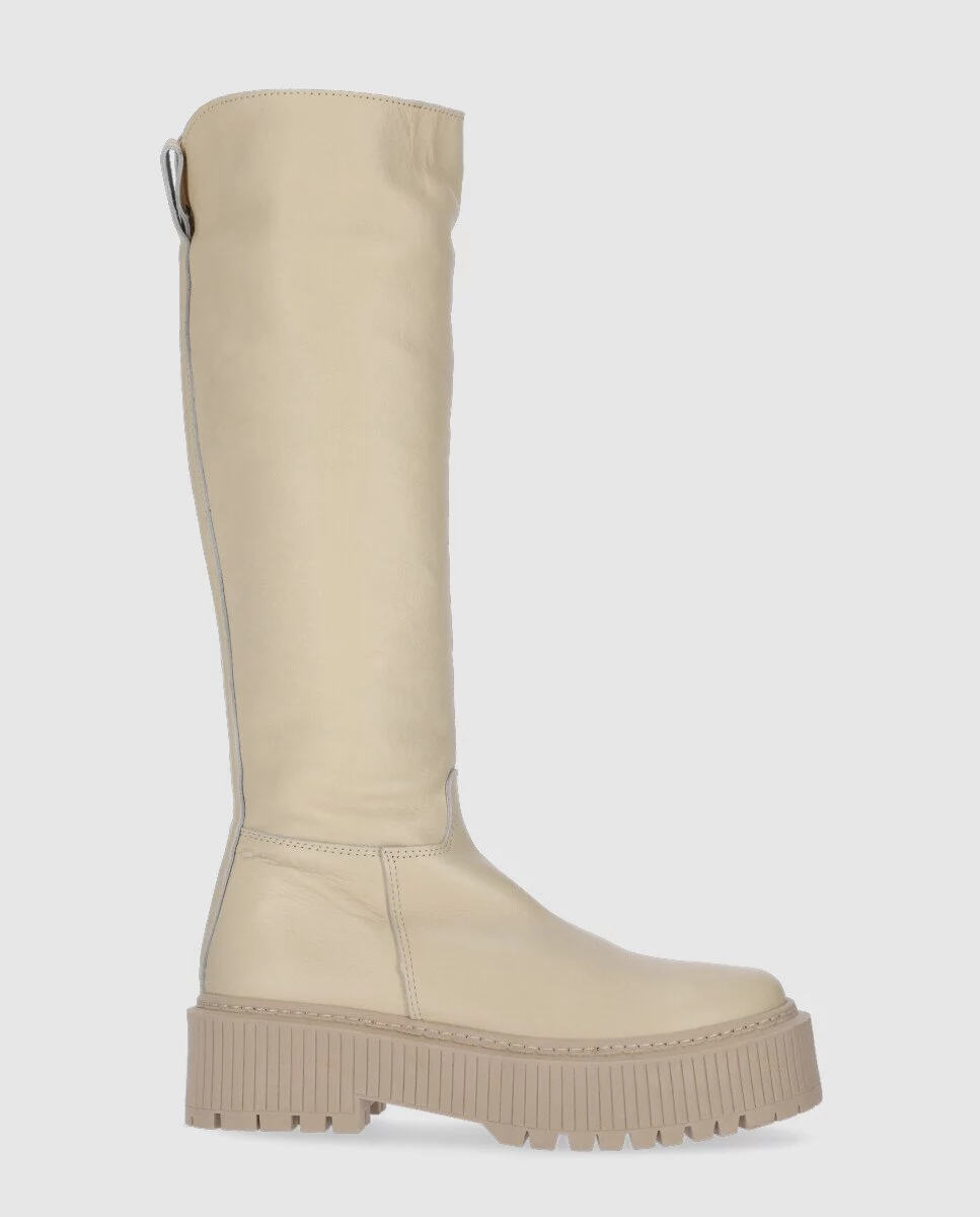 Botas de mujer en color beige con cierre de cremallera