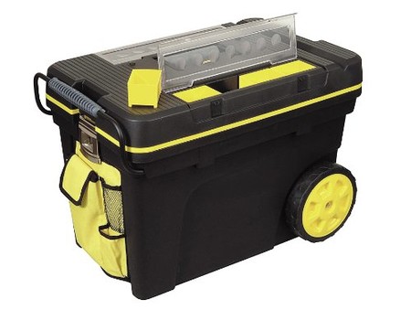 Tenemos el arcón de transporte de herramientas de 53 litros de capacidad Stanley 1-92-083 por 35,30 euros en Amazon