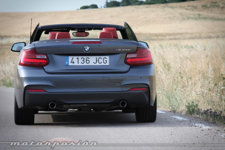 BMW M235i Cabrio 6