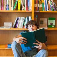 Las mejores 17 novelas de ciencia ficción para adolescentes que no podrán dejar de leer 