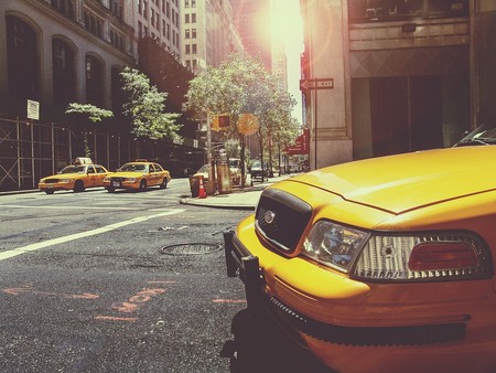 Aumentan los casos de suicidio entre taxistas de Nueva York por las deudas y la brutal competencia de Uber y Lyft