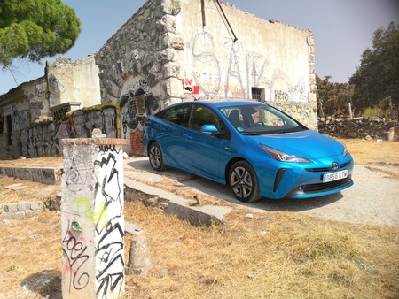 Toyota Prius Awd I 9
