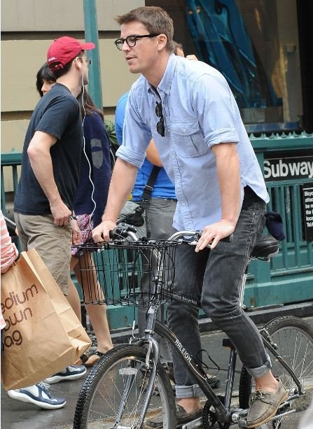 Josh Hartnett se apunta a la moda del 'total look denim'