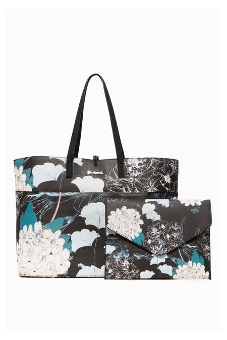 En Desigual tenemos este bolso 2 en 1 por 48,96 euros y envío gratis