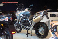 Primeras fotos de la Guzzi Stelvio