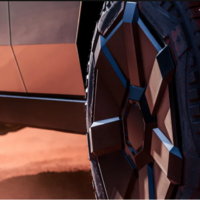 Su Tesla Cybertruck parecía indestructible, pero no pudo contra un simple bache. Se dañó tanto que la reparación costó casi lo que un Model 3 nuevo