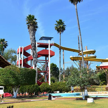Balneario en un Pueblo Mágico a solo 2 horas de CDMX: ofrece descuento especial para adultos mayores con credencial INAPAM