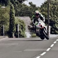 ¡Agárrate! Aquí va el primer trailer del Tourist Trophy 2018 y los horarios de las carreras