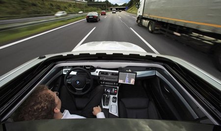 El coche autónomo de BMW, necesita conductor